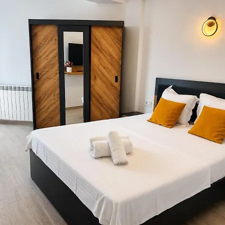 Neoplace 39 By Meraki Pool & Apartament *